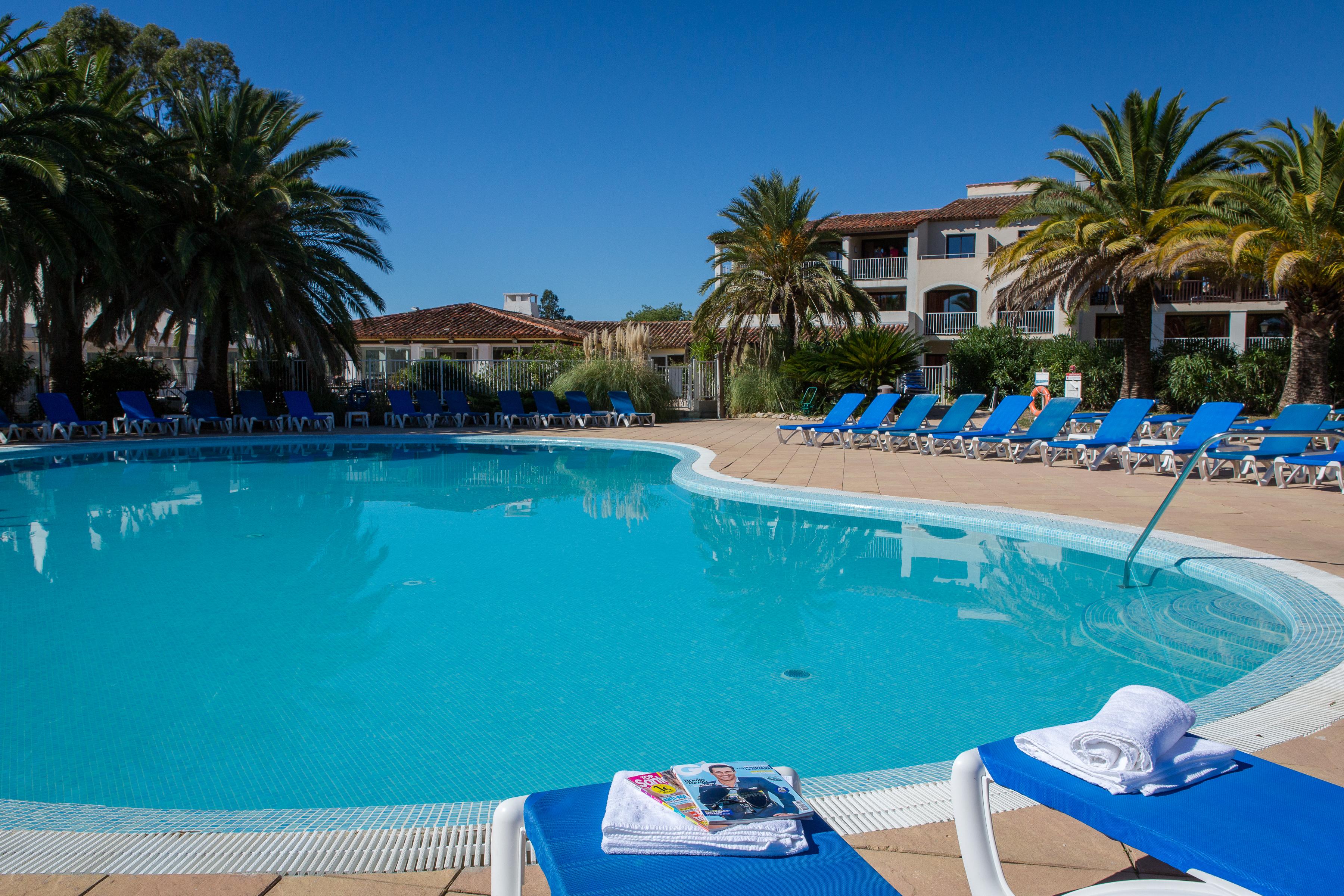 Sowell Residences Les Perles Du Golfe De Saint-Tropez Grimaud Exteriör bild