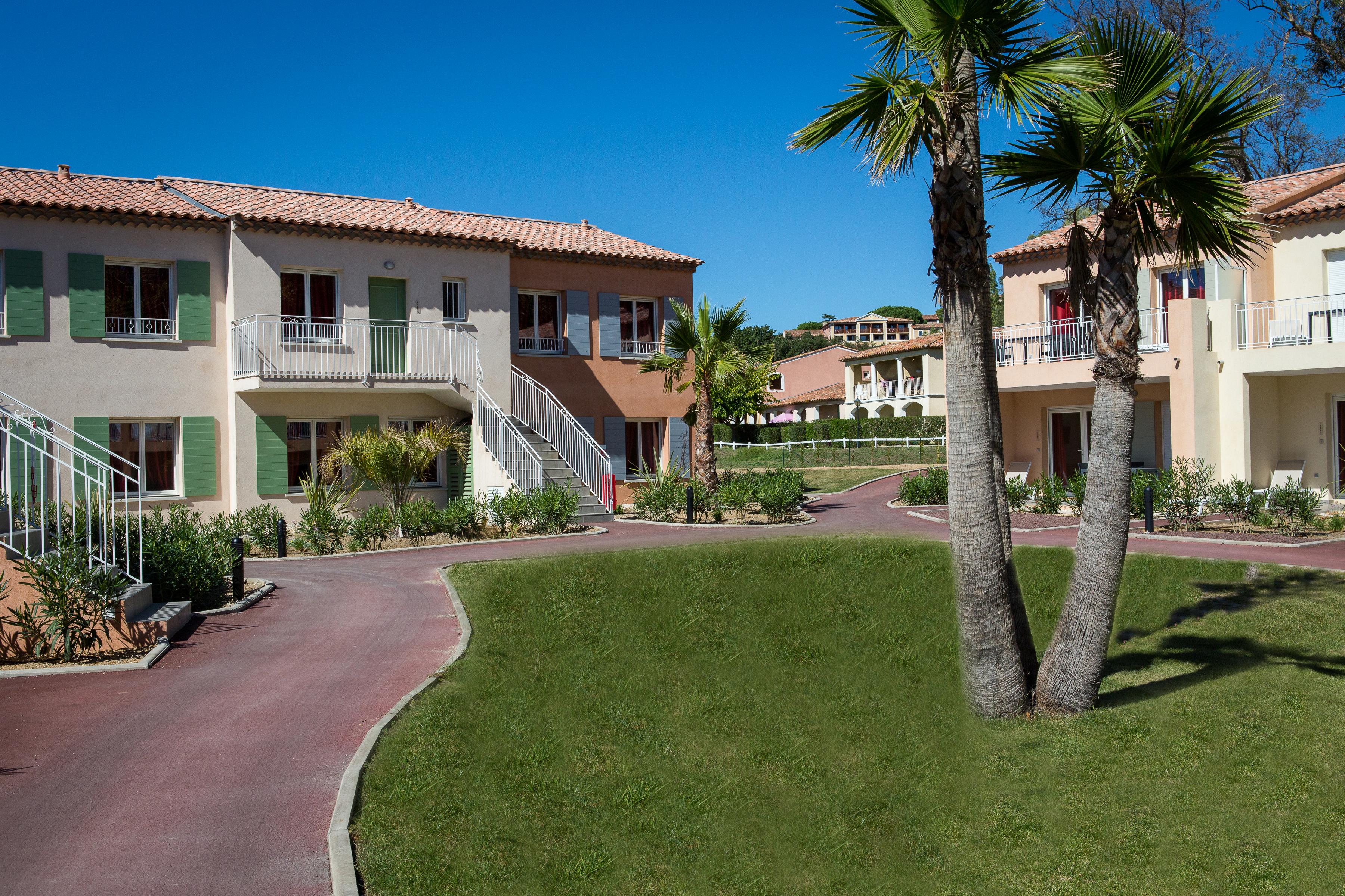Sowell Residences Les Perles Du Golfe De Saint-Tropez Grimaud Exteriör bild