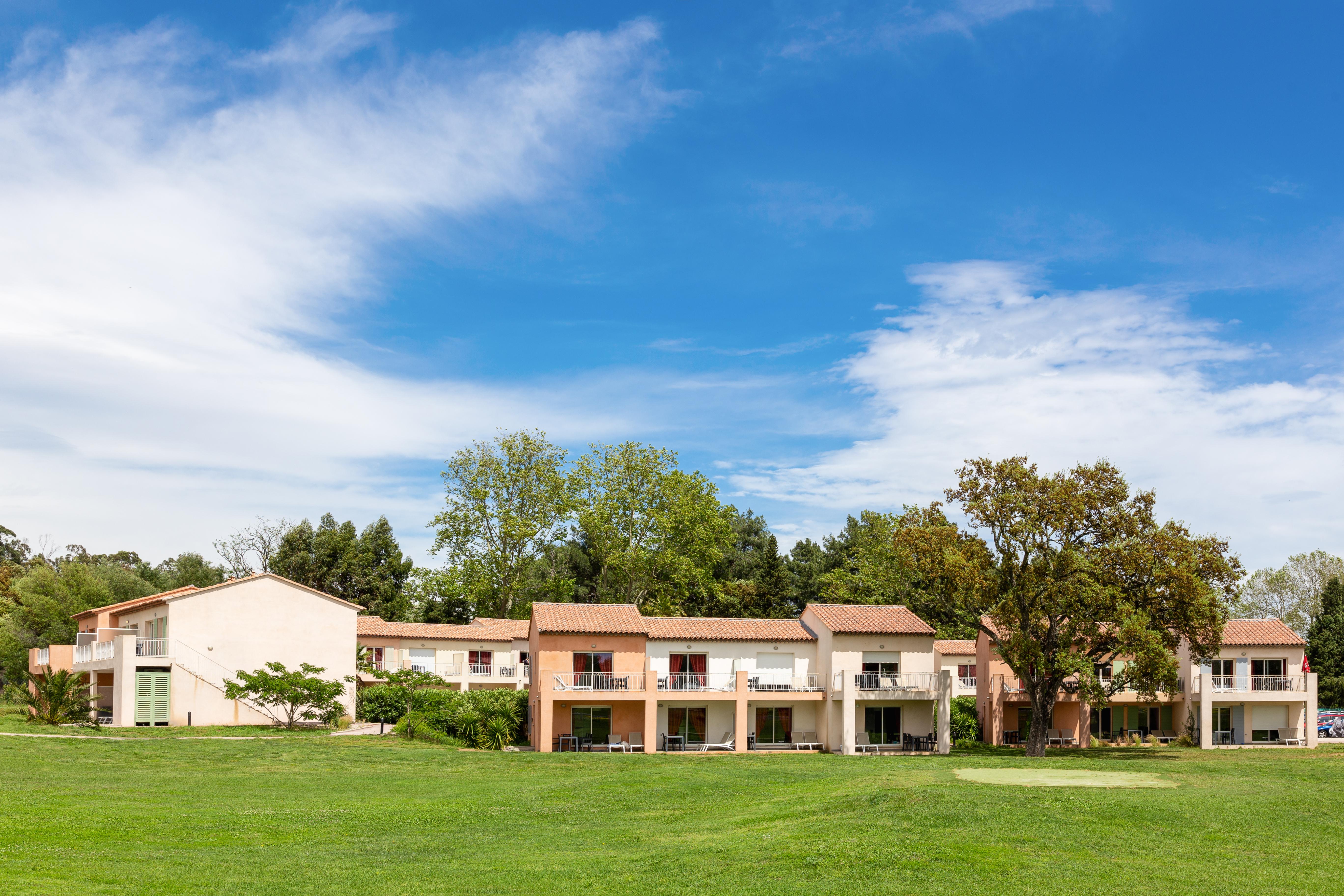 Sowell Residences Les Perles Du Golfe De Saint-Tropez Grimaud Exteriör bild