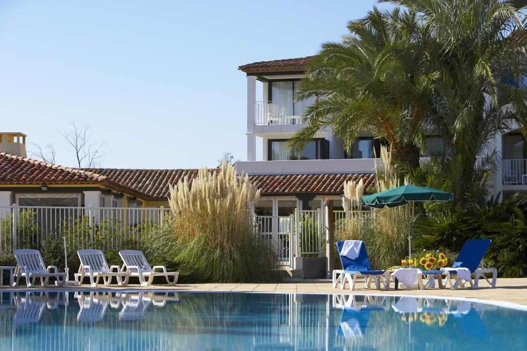 Sowell Residences Les Perles Du Golfe De Saint-Tropez Grimaud Exteriör bild