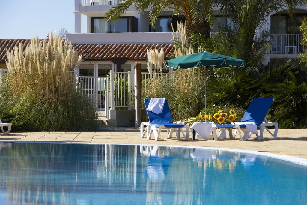 Sowell Residences Les Perles Du Golfe De Saint-Tropez Grimaud Exteriör bild
