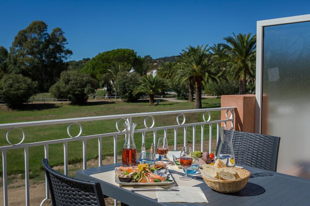 Sowell Residences Les Perles Du Golfe De Saint-Tropez Grimaud Exteriör bild